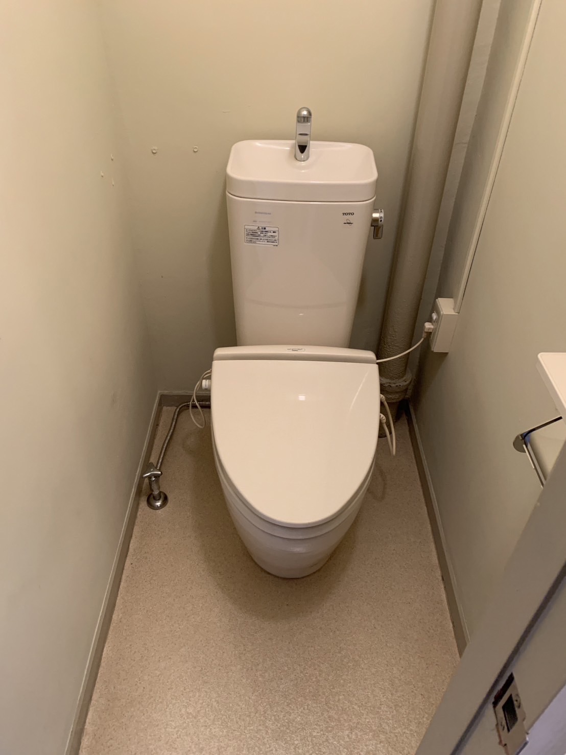 賃貸アパートのトイレの便座交換