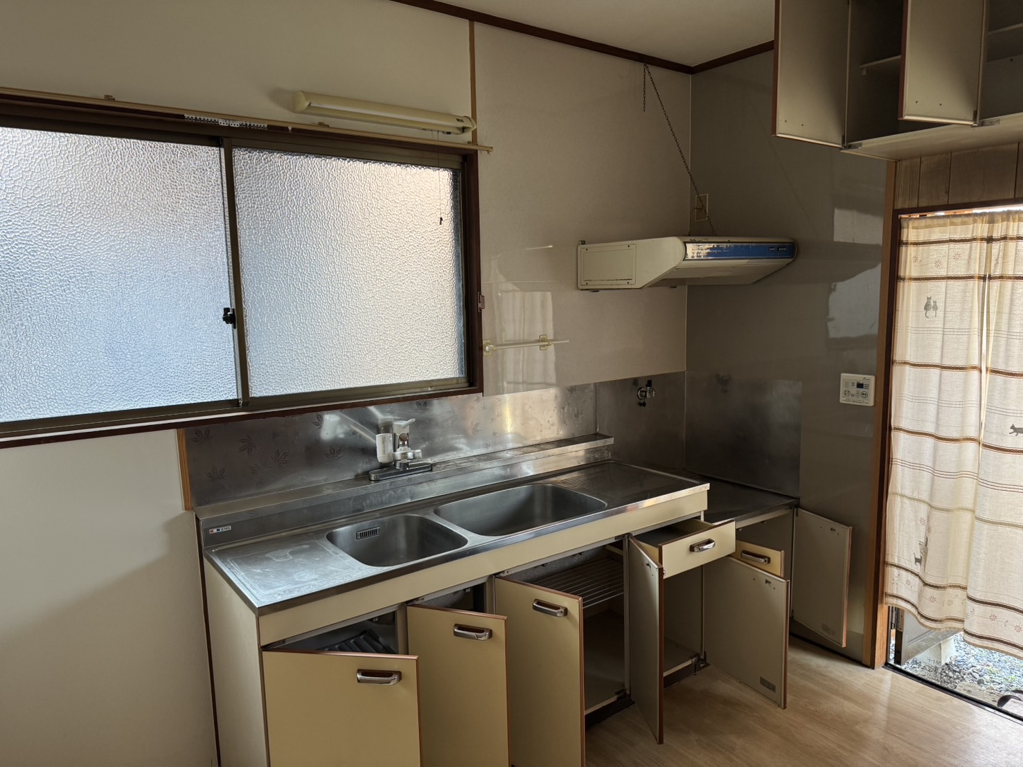 【物件番号1253】賃貸借家　令和8年9月上旬より入居可予定　牟礼南小学校・国府中学校