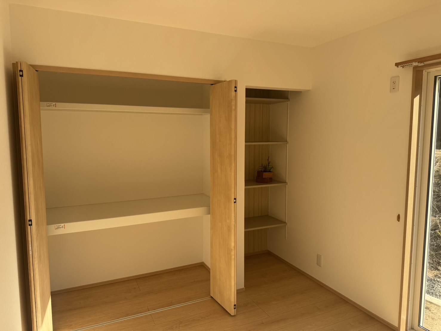 【物件番号1299】山口市小郡新町　4LDK新築建売